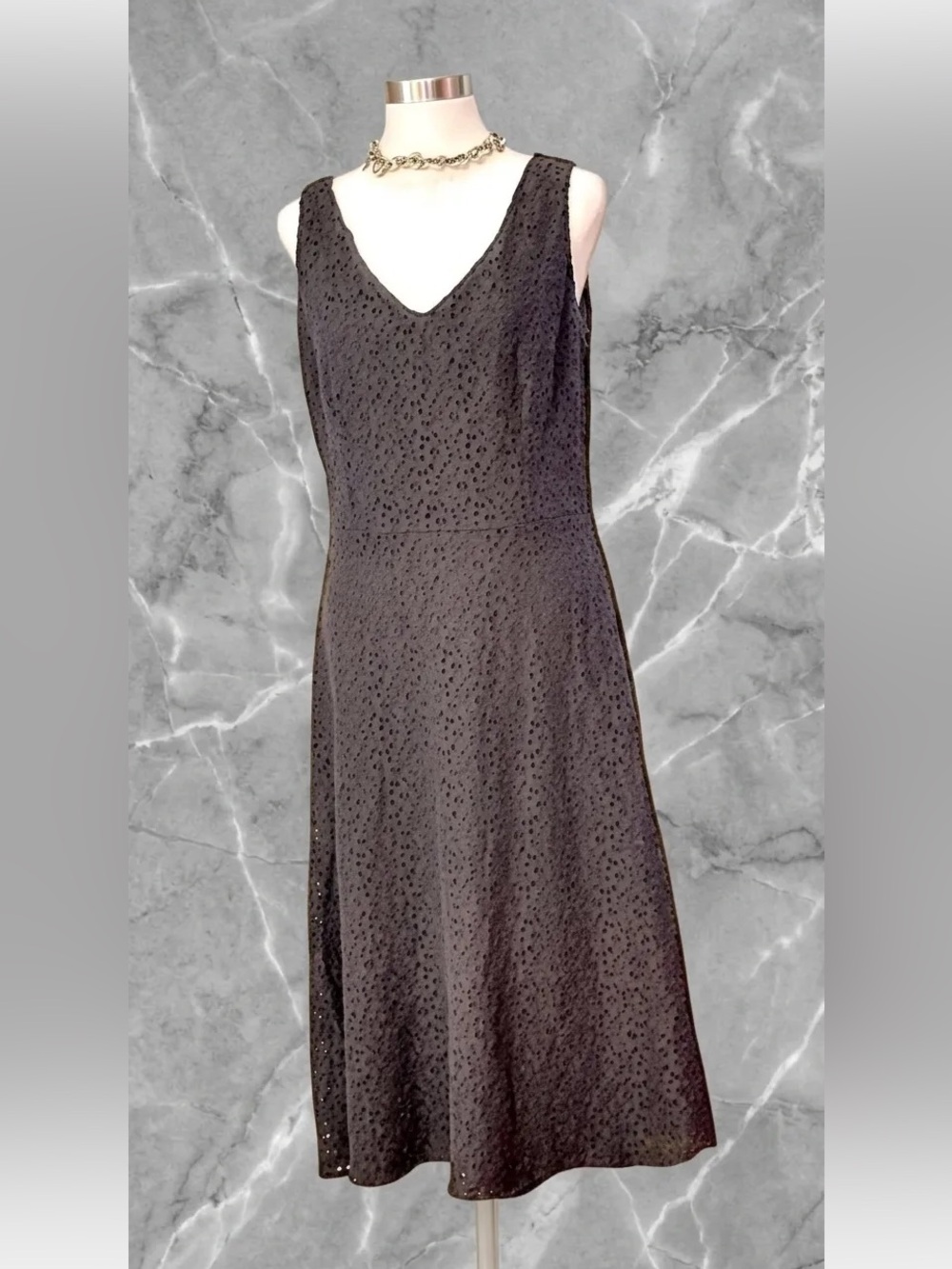 Elegant Chic Eyelet Lace midi dress Sz 12
Formal Cocktail Party Evening A Line